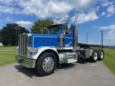 Peterbilt 389