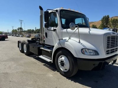 Freightliner M2 112